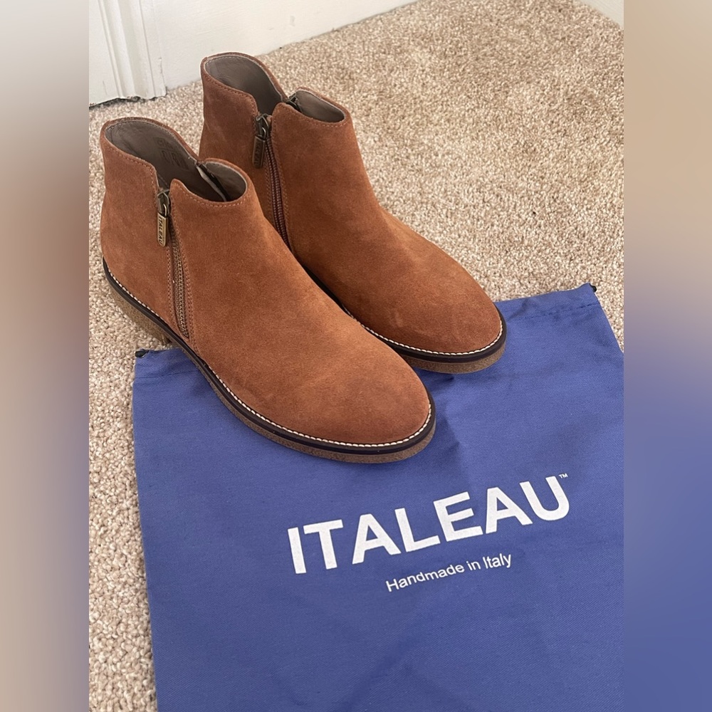 Foliana Italeau Booties Women’s 7.5